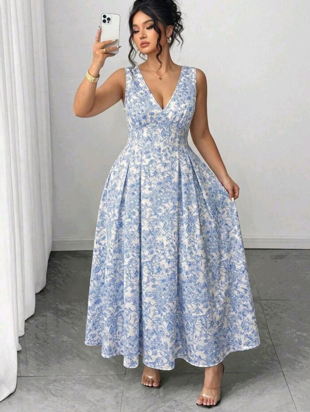 Sleeveless Blue Floral V-Neck Maxi Dress